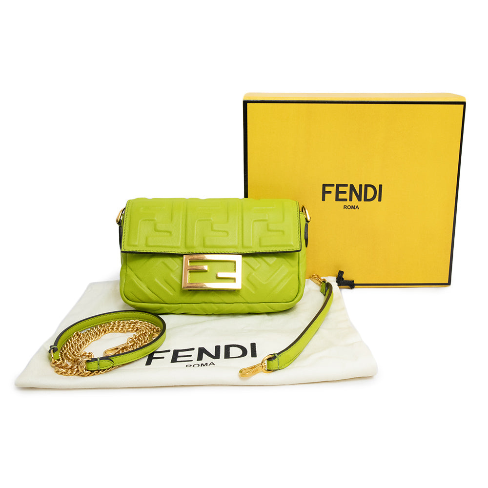 ★送料込★FENDI バゲットFF エンボス 2Way チェーンショルダー 新品・未使用品】フェンディ FENDI ミニ バゲット スモール FF