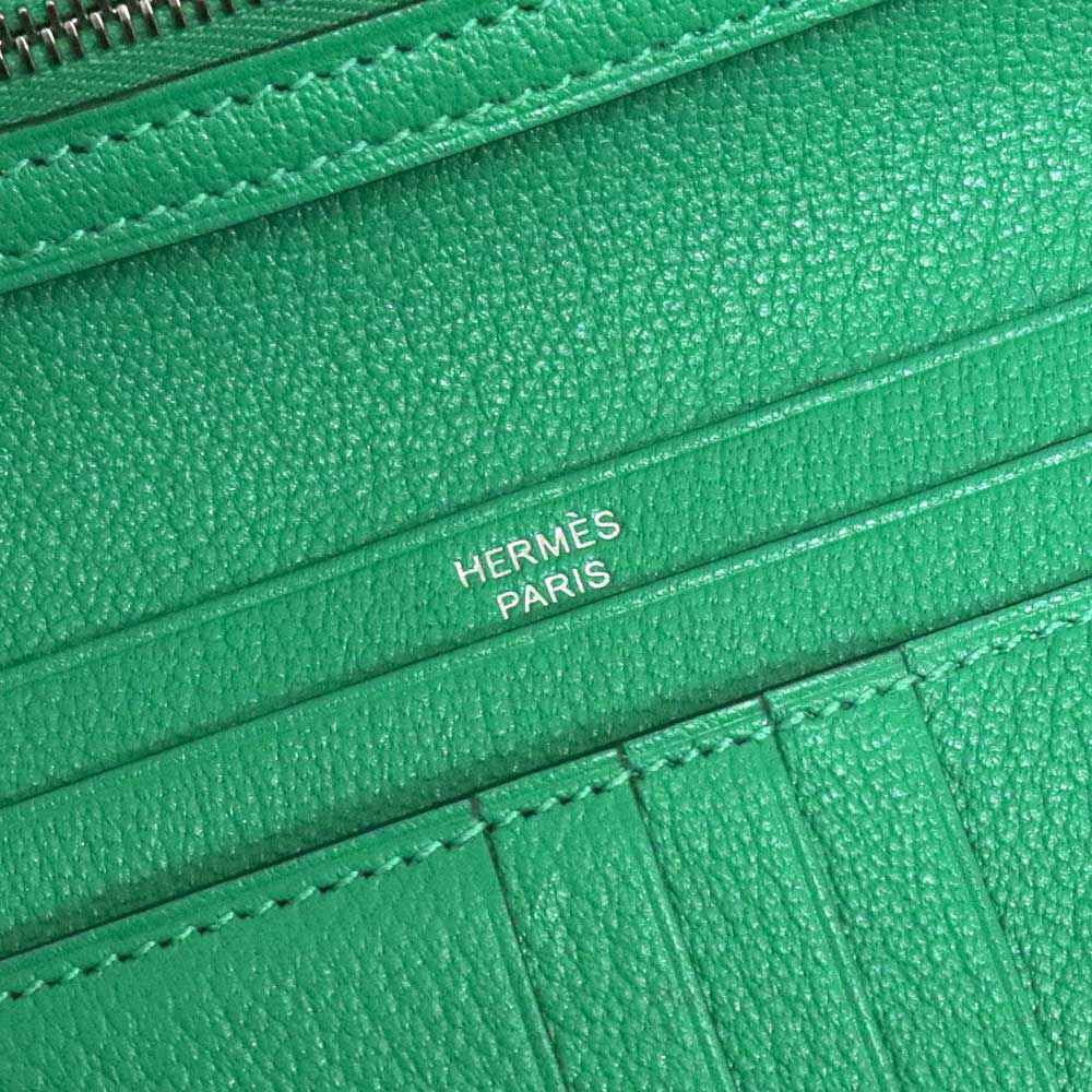 【新品・未使用品】エルメス HERMES ベアン コンパクト 二つ折り財布 シェブル シェーブルミゾール レザー ミント グリーン 緑 シルバー金具  U刻印 箱付