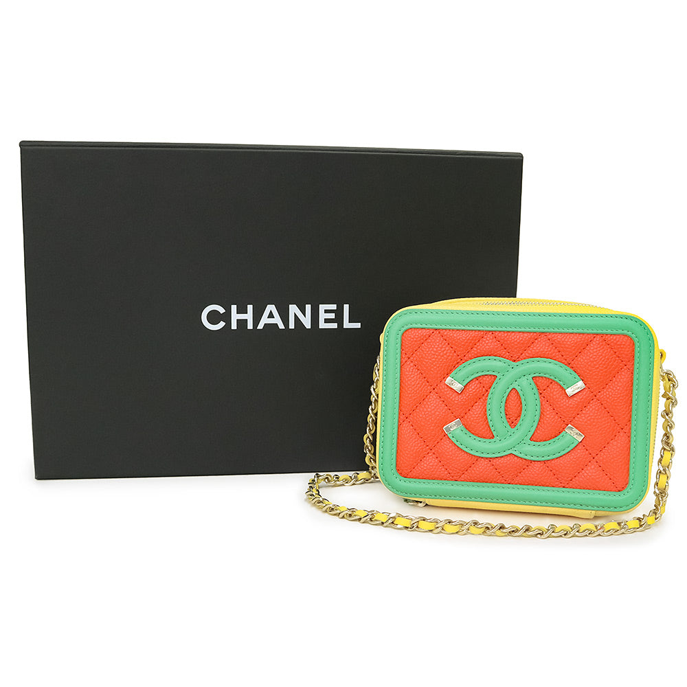 CHANEL シャネル ポーチ ココマーク CC グリーン 新品・未使用品】シャネル CHANEL ココマーク CCフィリグリー