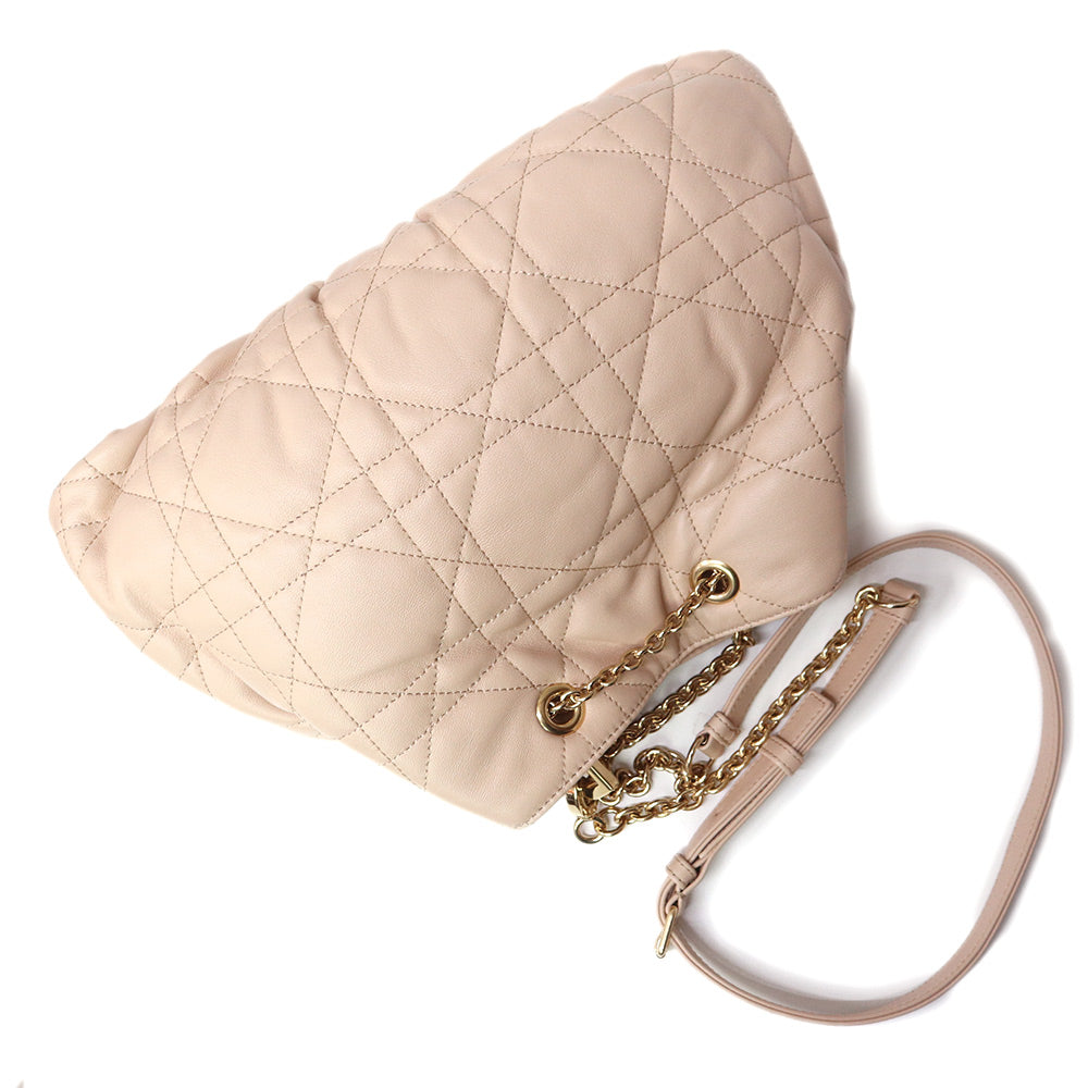 巾着型が可愛い 収納力も◎Dior AMMI ミディアムバック 巾着型が可愛い 収納力も◎Dior AMMI ミディアムバック (Dior