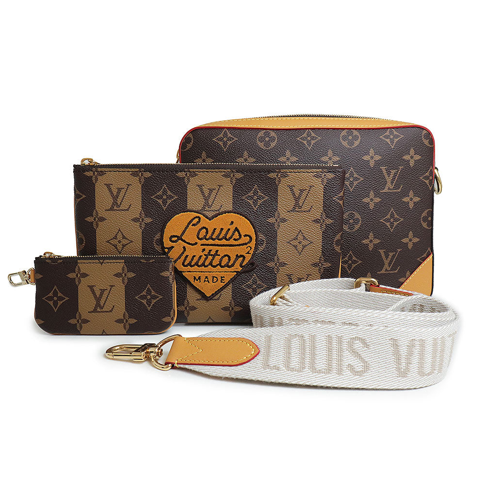 【未使用　展示品】ルイ ヴィトン LOUIS VUITTON トリオ メッセンジャー NIGOコラボ クロスボディ ショルダーバッグ 斜め掛け  モノグラム ストライプ ブラウン 茶 ゴールド金具 M45965