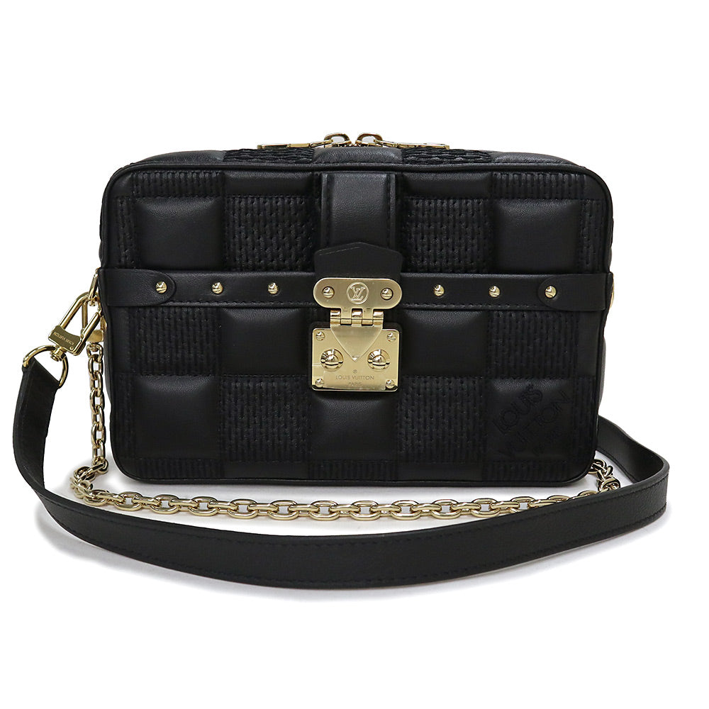 LOUIS VUITTON ルイヴィトン District PM Damier Infini Leather - Men - Bags | LOUIS VUITTON ®