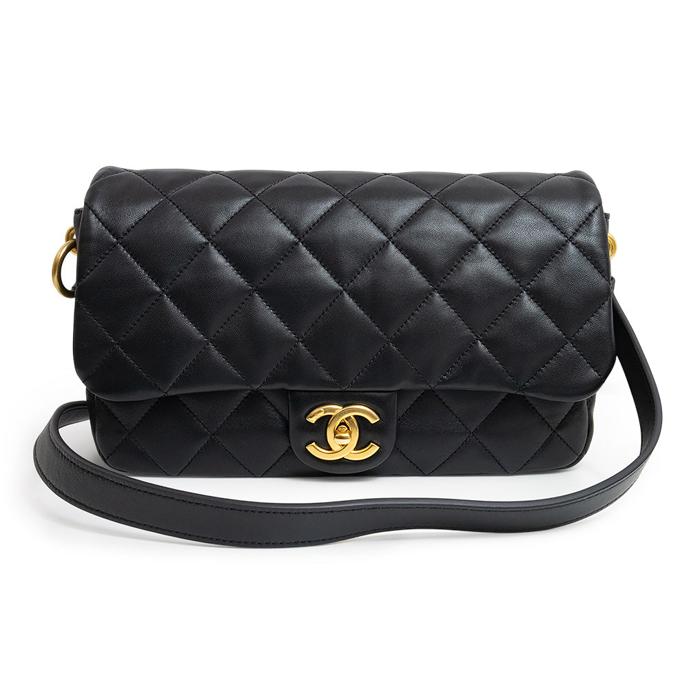 【上品な光沢♪】CHANEL ラージフラップバッグ ラムスキン 25SS 容量大＆光沢ラムスキン】CHANEL 25SS ラージフラップバッグ