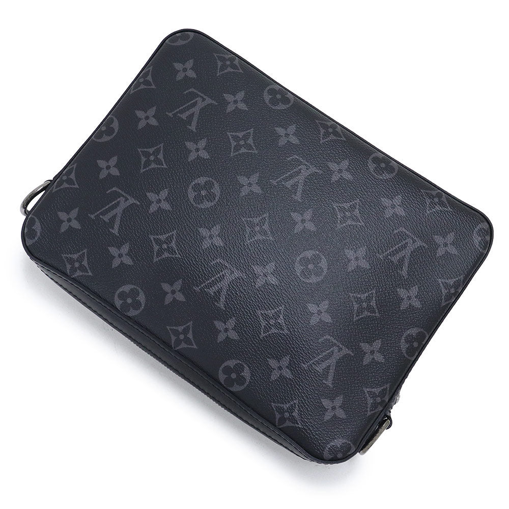 LOUIS VUITTONトリオ・メッセンジャー 付属ポーチ Trio Messenger G65 - Men - Bags | LOUIS VUITTON ®