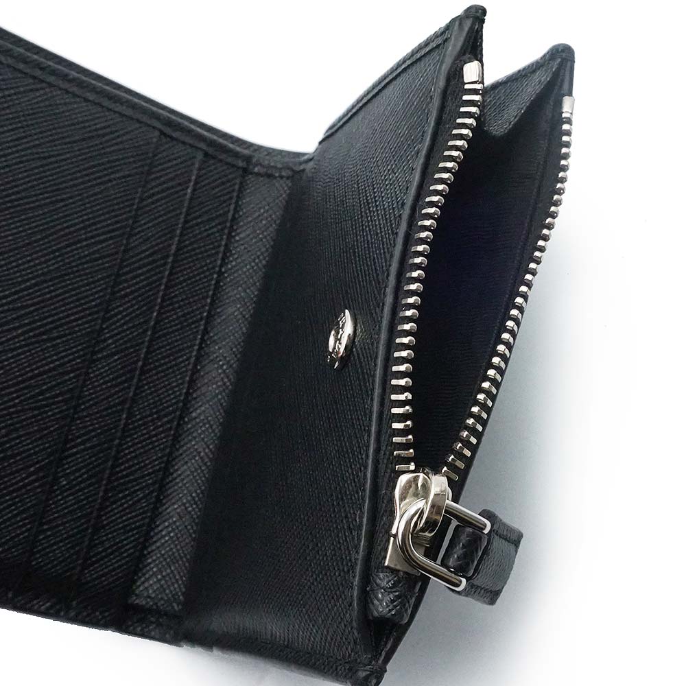 未使用 展示品】プラダ PRADA 三角ロゴプレート 二つ折り財布
