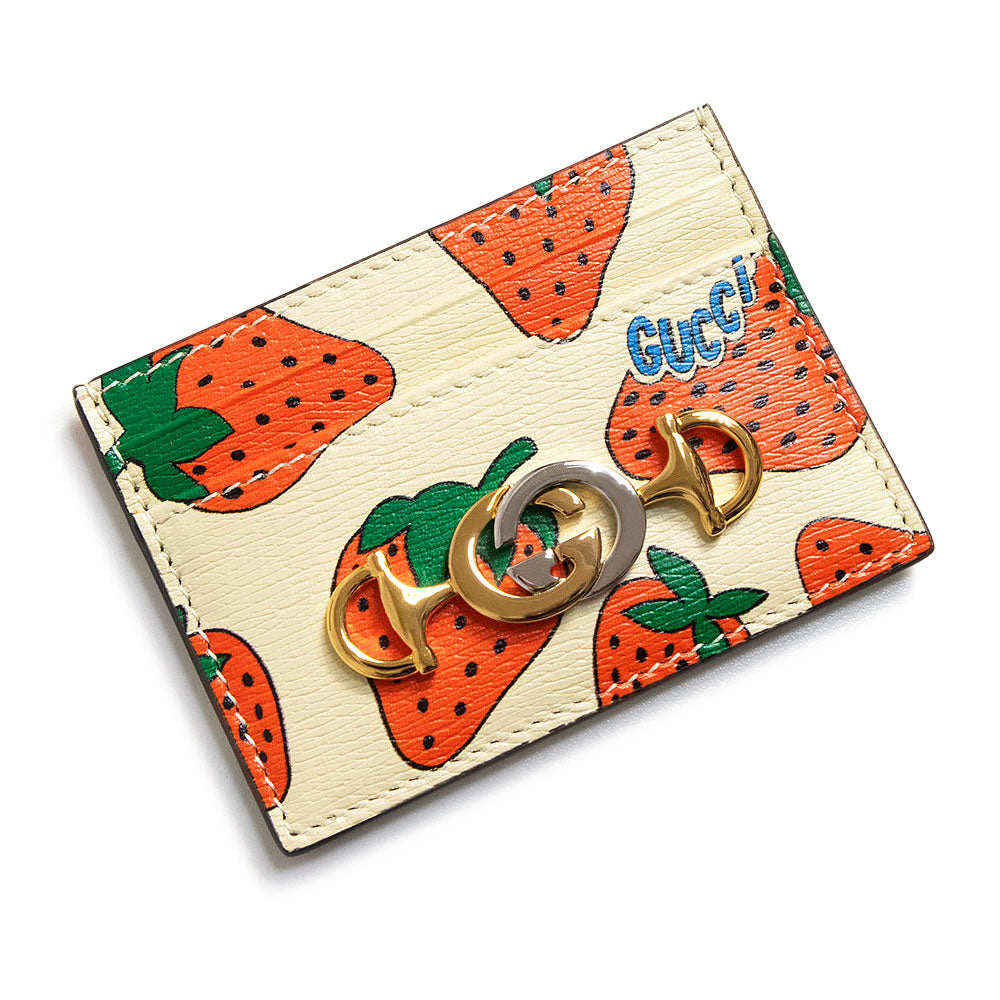 新品・未使用品】GUCCI グッチ 570679 ズゥミ ストロベリープリント 新品・未使用品】GUCCI グッチ 570679 ズゥミ ストロベリープリント