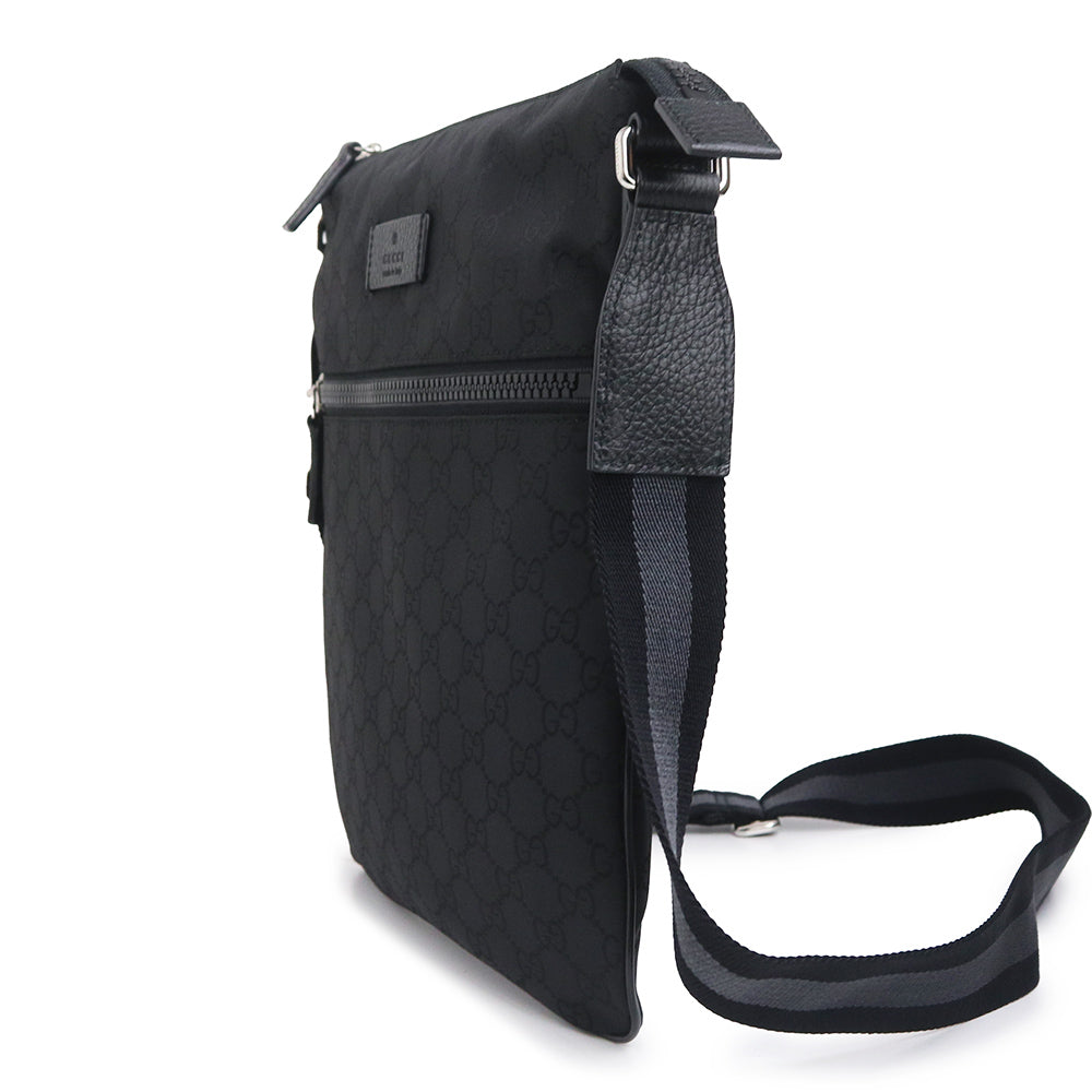 GUCCI 509639 GG柄 ショルダー メッセンジャー　バッグ　ブラック 未使用 展示品】GUCCI グッチ 509639 メッセンジャー GGナイロン