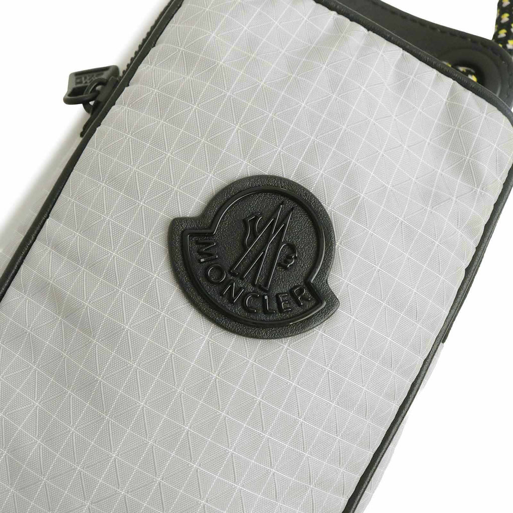 未使用 展示品】MONCLER モンクレール H2 09A 8B00009 M2158 スマホ